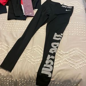 Nike leggings